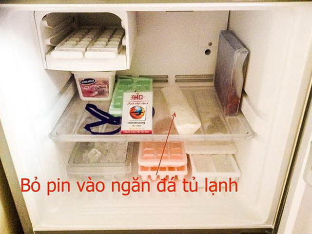 Đặt pin trong tủ lạnh