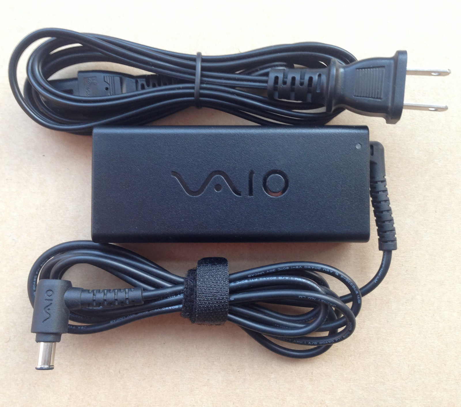 Sạc Laptop Sony Vaio PCG-61315L